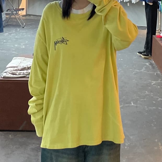 스투시 오큘라 롱 슬리브 H1407