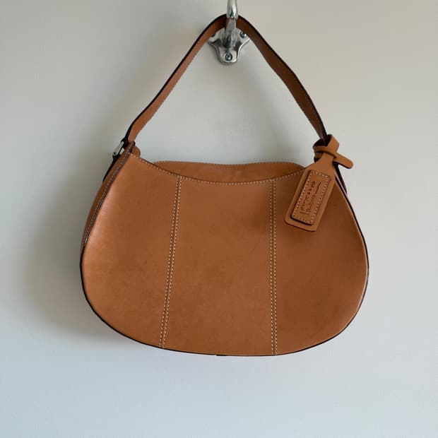 Rookie Bud 베지터블 레더 숄더백