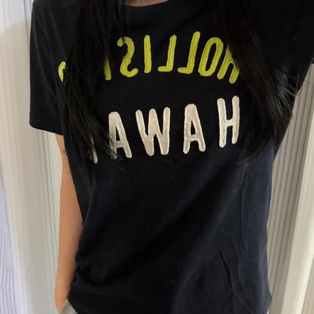 홀리스터 네이비 반팔티 M