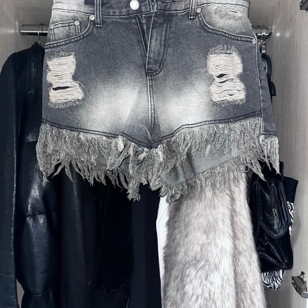 <새상품> 보헴서 데미지 워싱 쇼츠 22ss 그레이 L사이즈