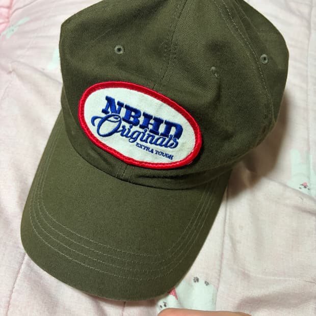 네이버후드 데드캡 카키
