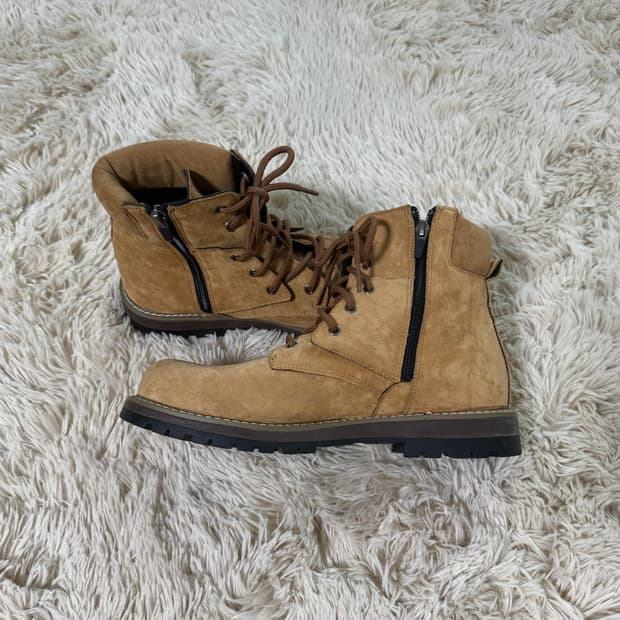 Camel Zipper Work Boots