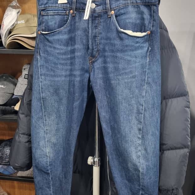 ((리바이스502 LEJ)) 커브드 데님팬츠 허리33~34(허리반품44)