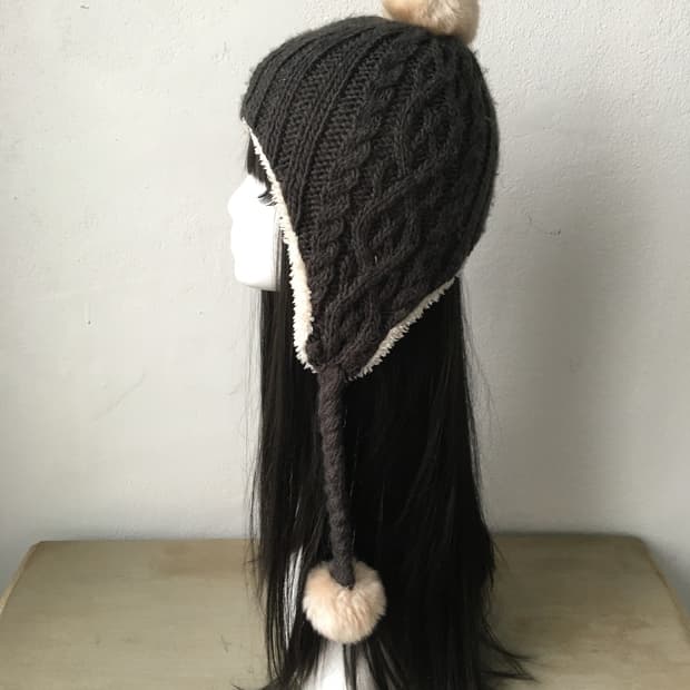  pom pom cable pattrn knit beanie