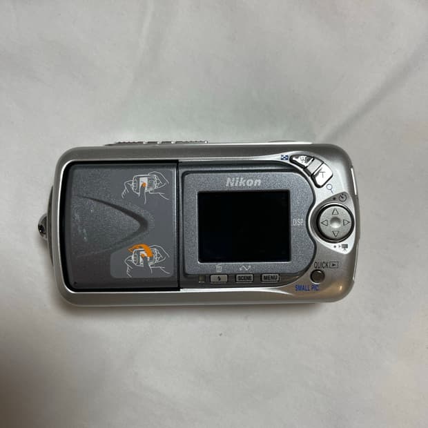 니콘 쿨픽스 3500 황조지 빈티지 디카