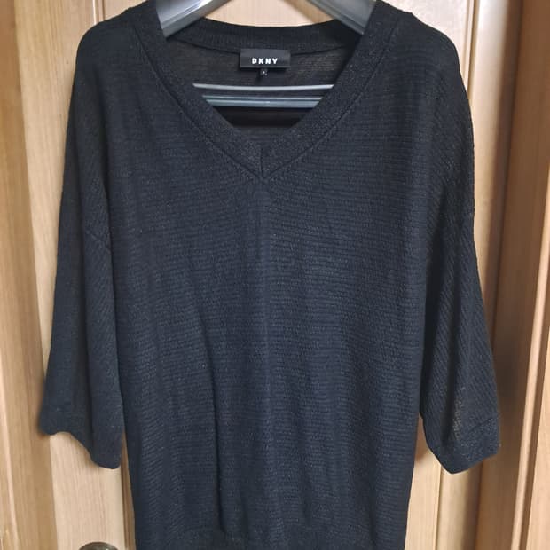 DKNY 린넨 반팔티 S