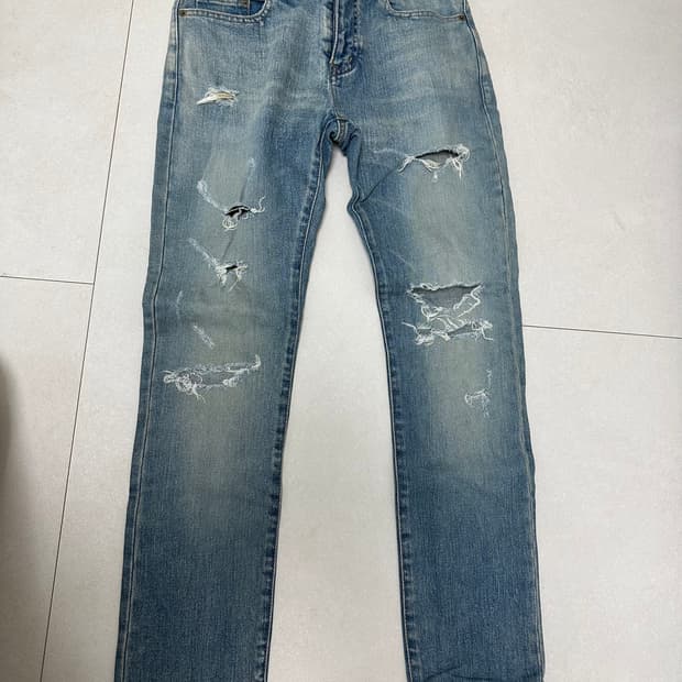 생로랑 데미지 워싱 데님 청바지 28