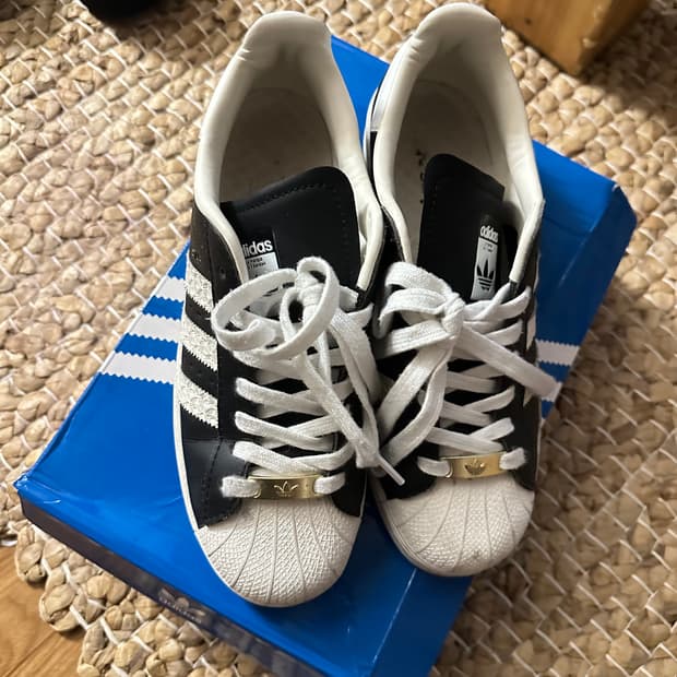 아디다스 슈퍼스타 250사이즈