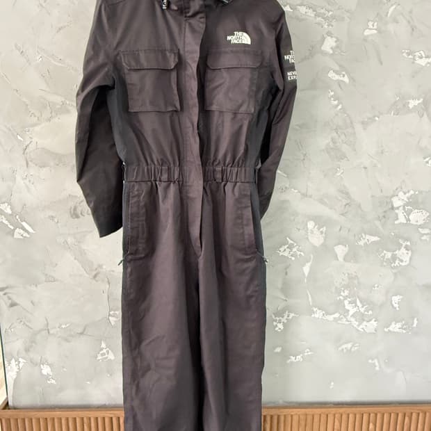 노스페이스 점프수트 L 95 판매합니다