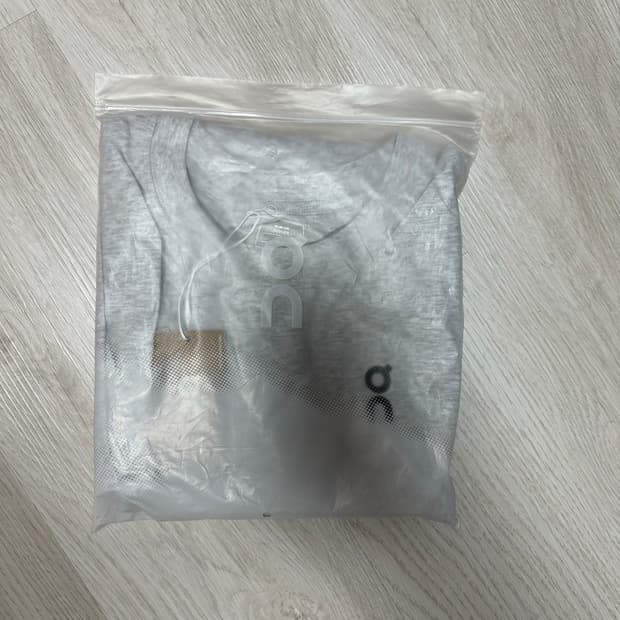  온 클럽 반팔 티셔츠 