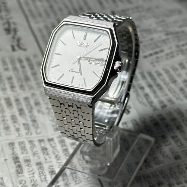 SEIKO quartz chronos