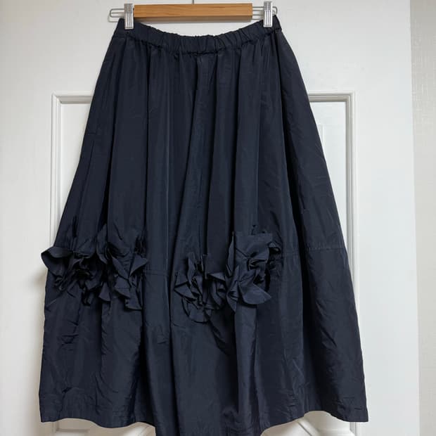 꼼데 플라워스커트