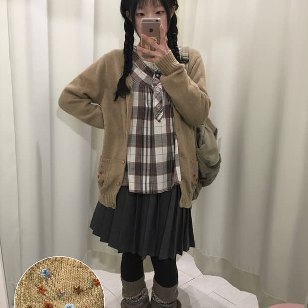 하구미 플라워 자수 가디건