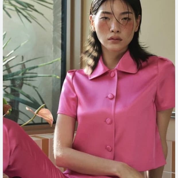 (새제품) 마르디 메크르디 핑크 새틴 크롭 자켓 M