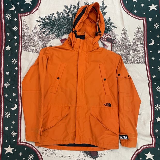 [105] 노스페이스 화이트라벨 오렌지 바람막이