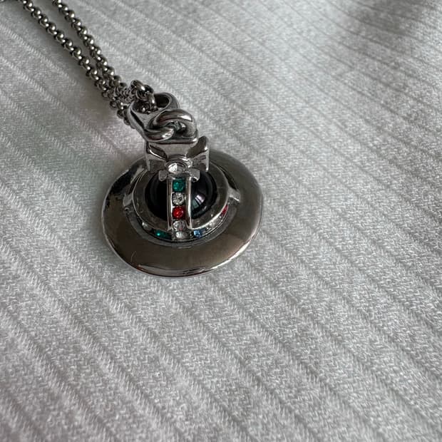 비비안 웨스트우드 쁘띠 orb 목걸이