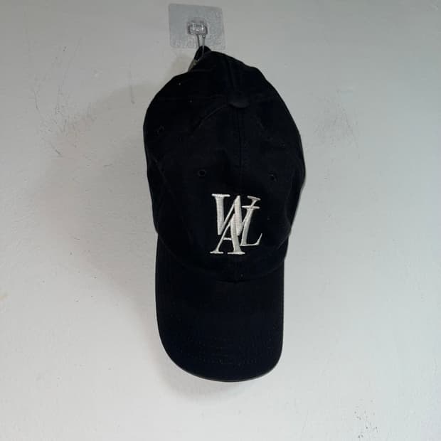 WOOALONG Black Ball Cap