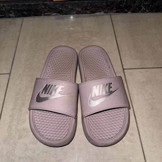 240 나이키 슬리퍼