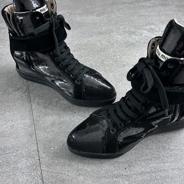 미우미우 세퀸 히든 웨지 스니커즈