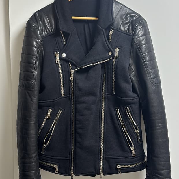 발망 레더슬리브 멀티지퍼 디테일 바이커 자켓