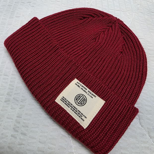 데우스 새상품 택만 제거 미실착 델타 비니 제스터레드색상 deus