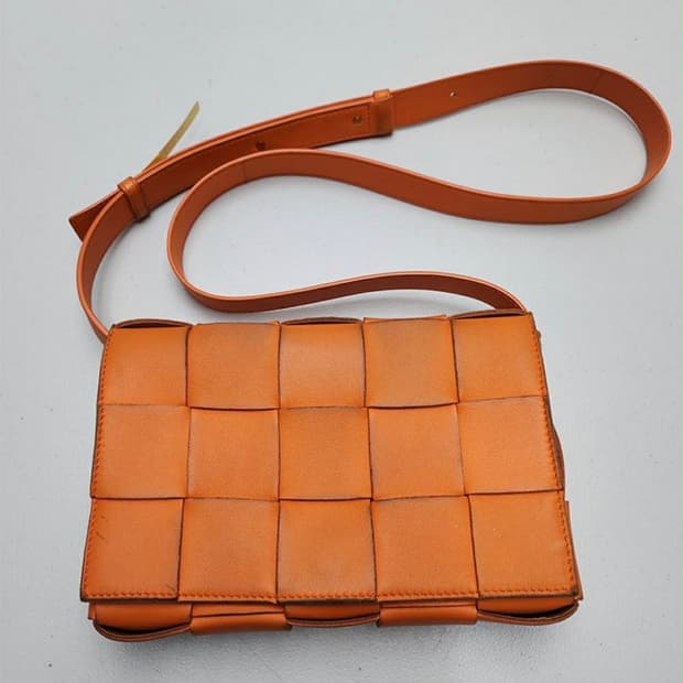 보테가베네타 카세트백