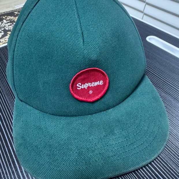 슈프림 트윌 패치 5패널 틸 캡