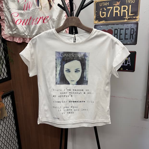 White Raglan Chiffon Sleeve Reprint T-Sh