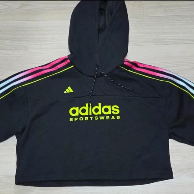 아디다스 레인보우 크롭 후드티🌈