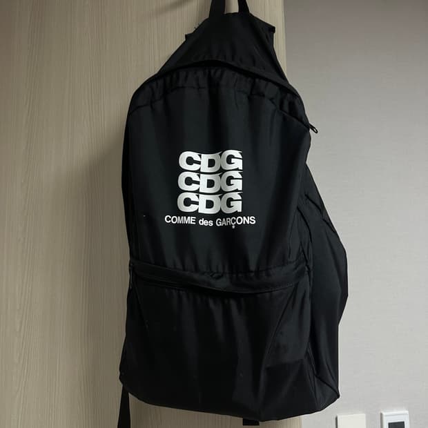꼼데가르송 백팩