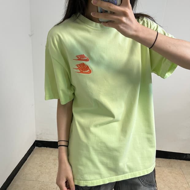 Nike Double Swoosh T-Shirt