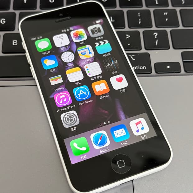 아이폰 5c 화이트 16기가 #3096