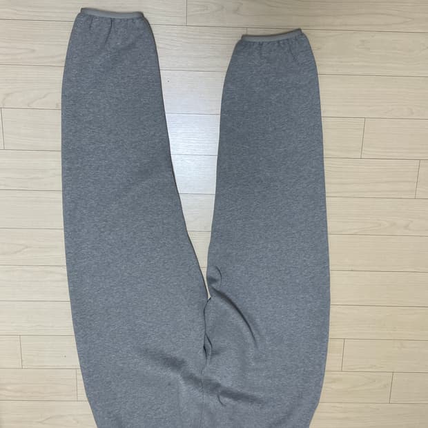 에센셜 스웨트 팬츠