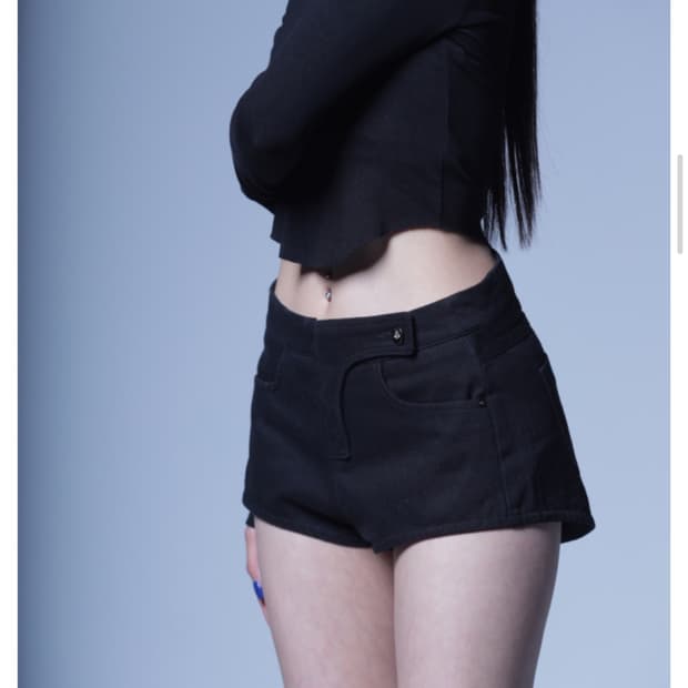 S) 딥인블루 flexura shorts 쇼츠 