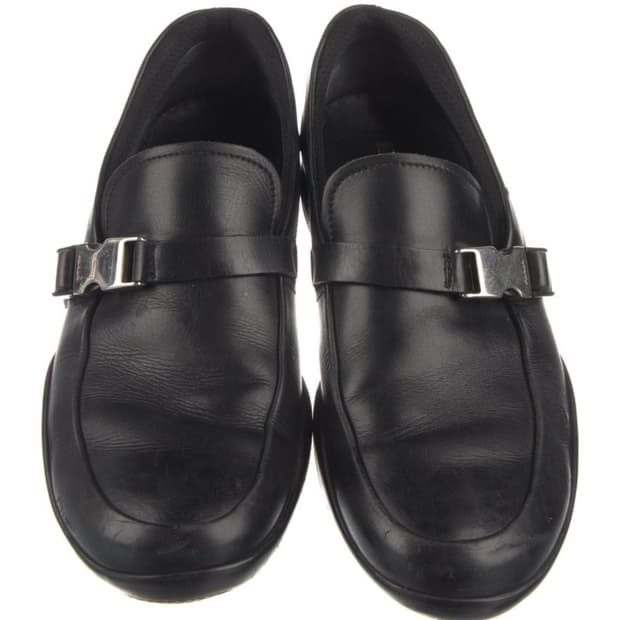 프라다 스포츠 버클 로퍼 스니커즈