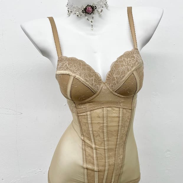 그런지 레이스 코르셋