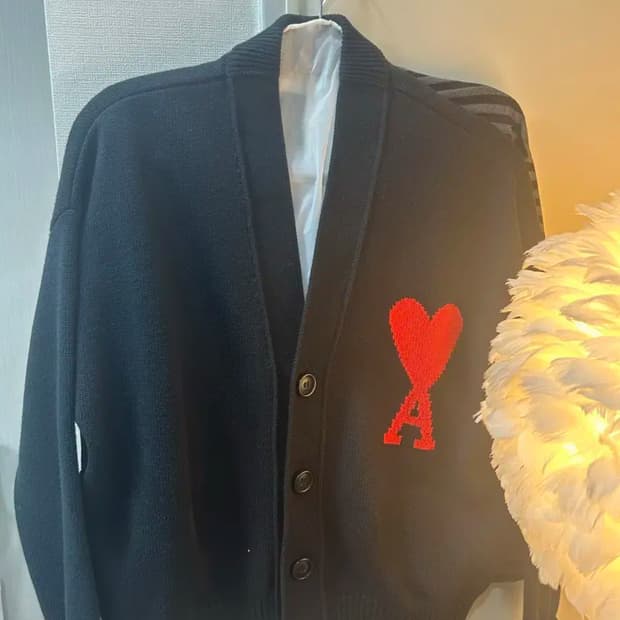 AMI 빅하트 가디건 블랙 M사이즈