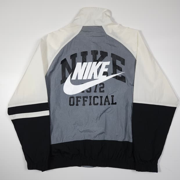 나이키 빅로고 우븐 바람막이 
