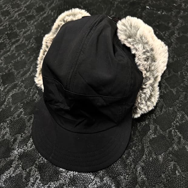 “Vintage ”earflap cap