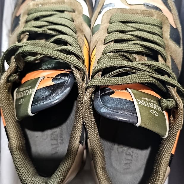 발렌티노 카모 스니커즈 260