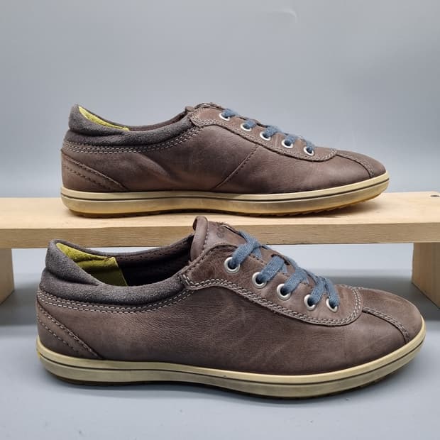 에코 여성컴포트화 스니커즈 37 235