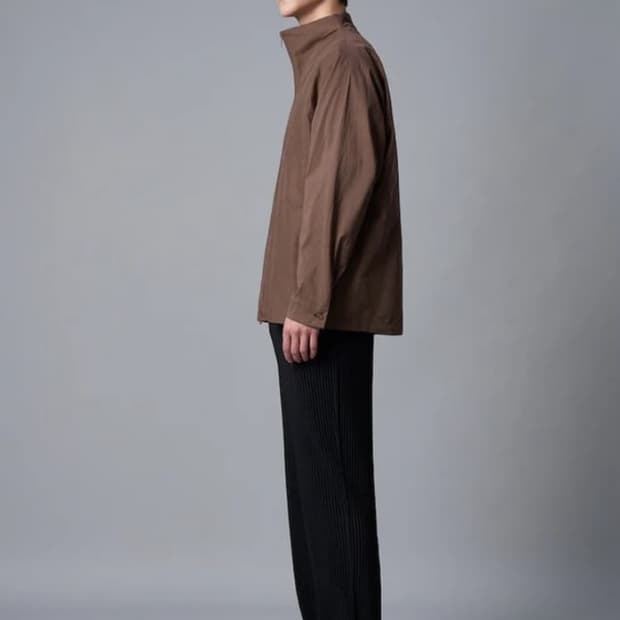 옴므플리세 뒷트임 팬츠 1