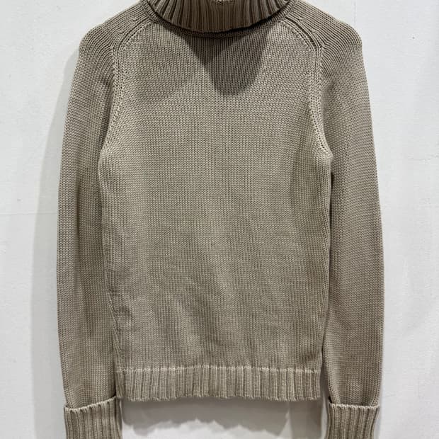 Theory 터틀넥 니트 베이지 4사이즈