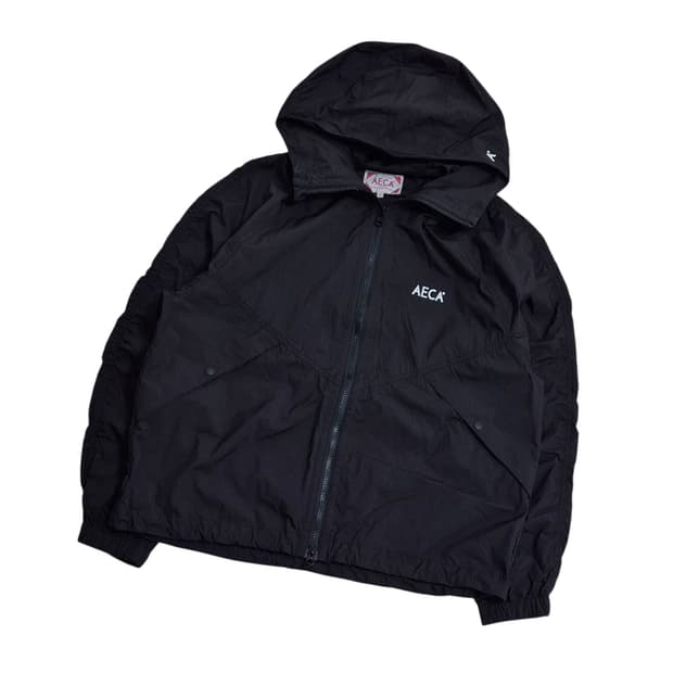 AECA 에이카화이트 나일론 바람막이