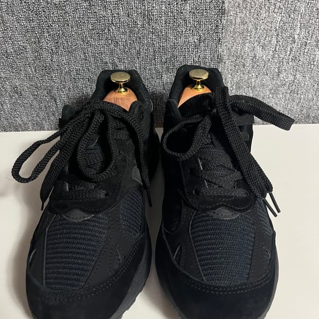 뉴발란스 WR993 트리플블랙 260 B