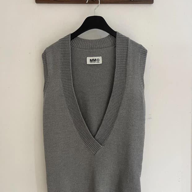 Mm6 니트 베스트