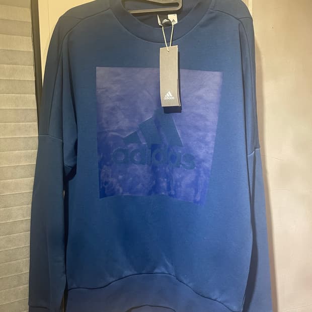 아디다스맨투맨 새상품 가슴 60 기장70