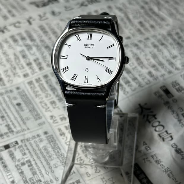 SEIKO quartz square
