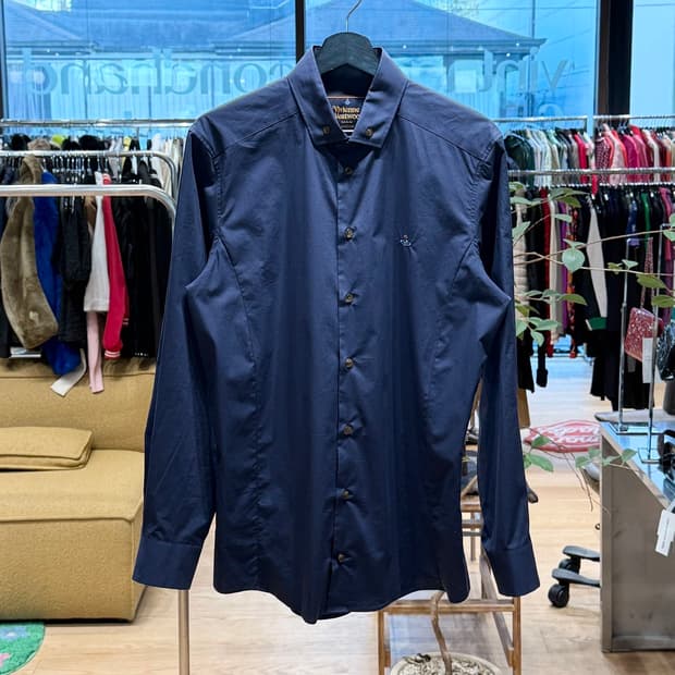 비비안 웨스트우드 맨 네이비 orb자수 셔츠 