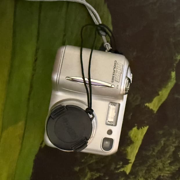 니콘 쿨픽스 nikon coolpix 885 실버 디지털카메라